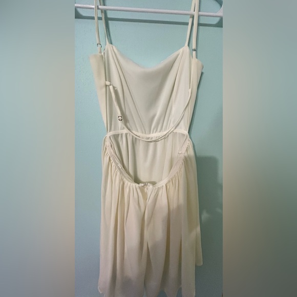 Lucy in the Sky dress - Picture 2 of 4